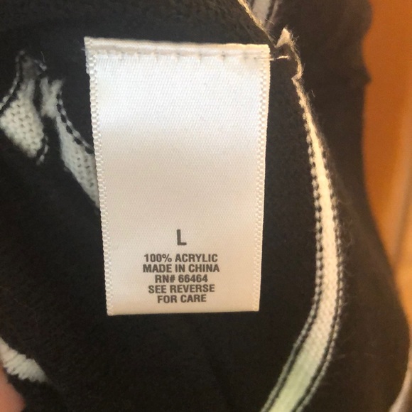 Stripped Sweater Dress - Picture 4 of 5